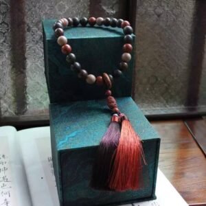 Traditional Chinese Medicine: Five Formula Xiangzhu Craftsmanship