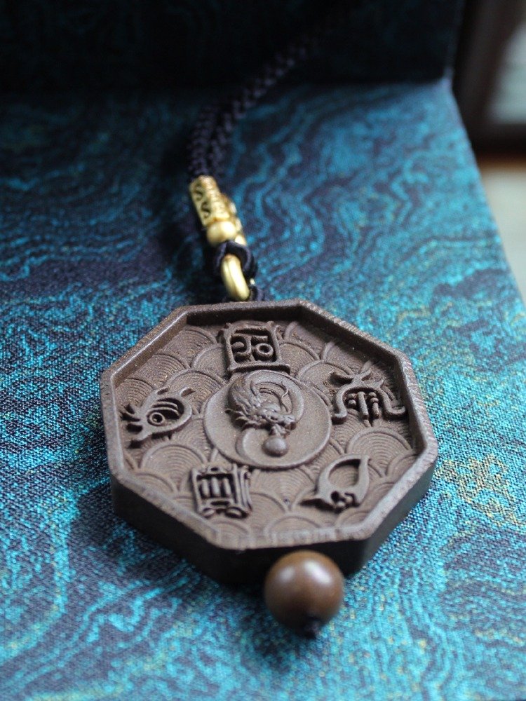 Traditional Chinese Medicine Fragrance Pendant Necklace
