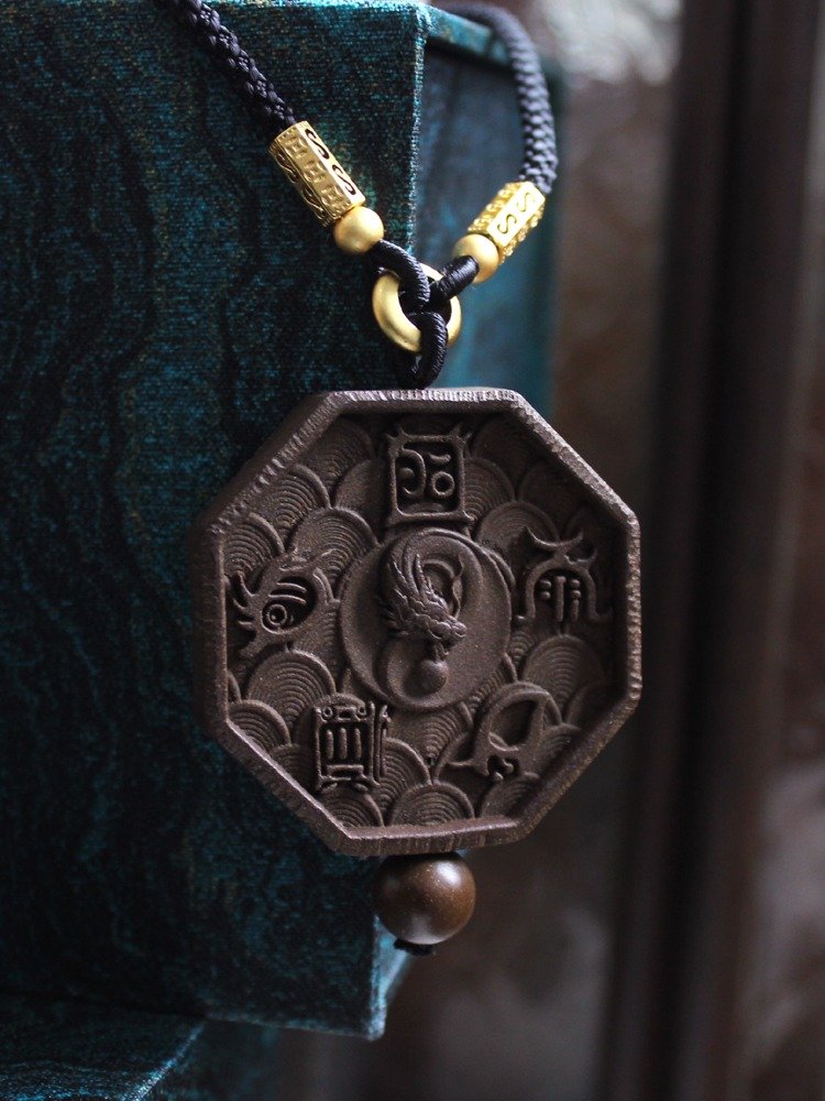 Traditional Chinese Medicine Fragrance Pendant Necklace